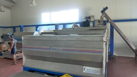 Továreň na olivový olej - odkalovacie nádoby